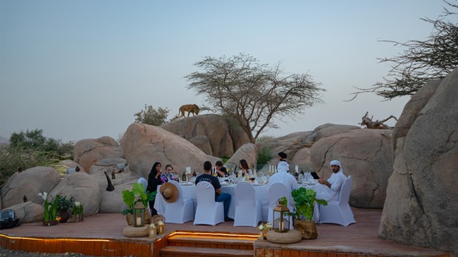 underwater iftar