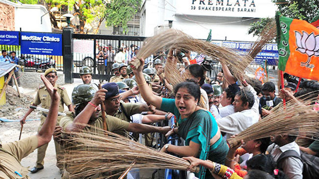 india clash kalkata