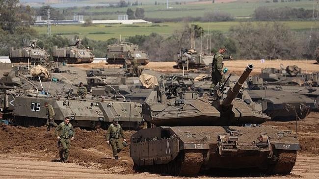 israeli tank near gaza border