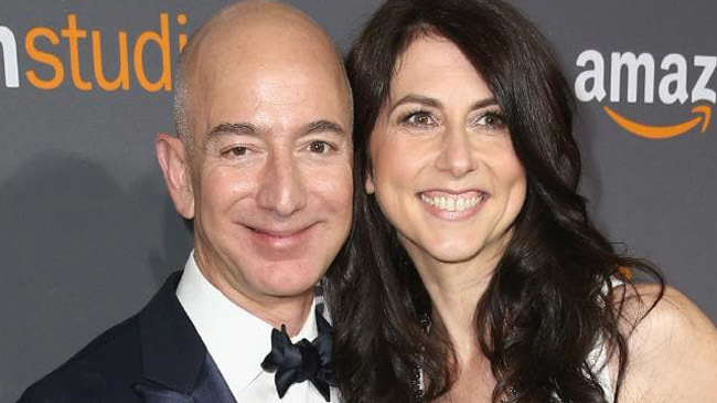 jeff bezos and mackenzie