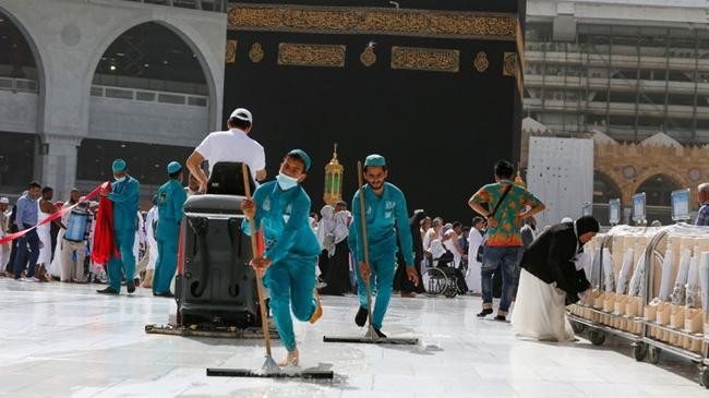 kaaba cleaning