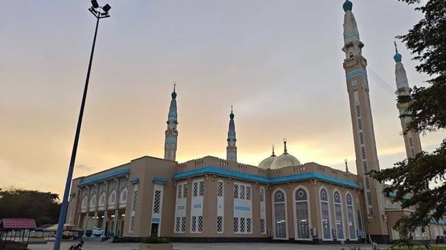 king faysam mosque