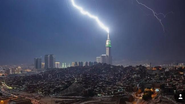 makkah tower light