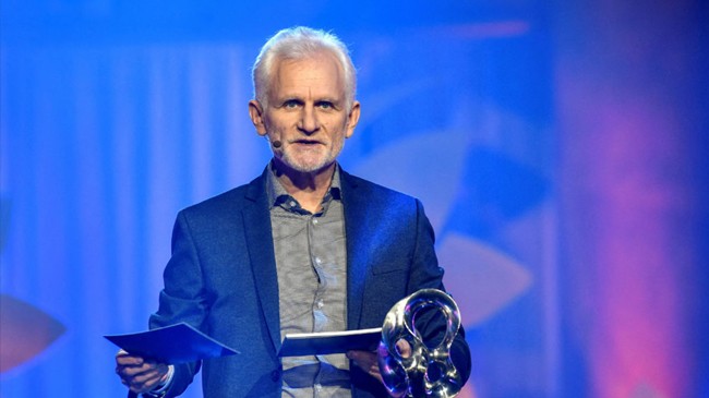 nobel laureate bialiatski