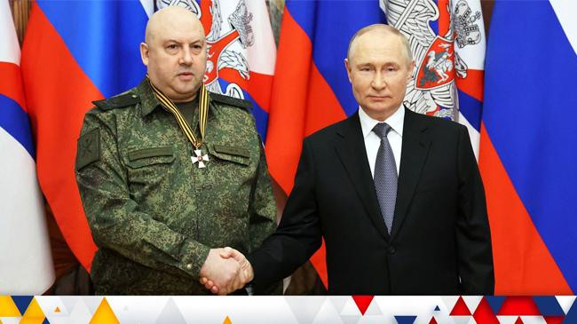 sergey surovikin with putin