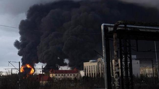 ukraines kremenchuk oil refinery hit by russia