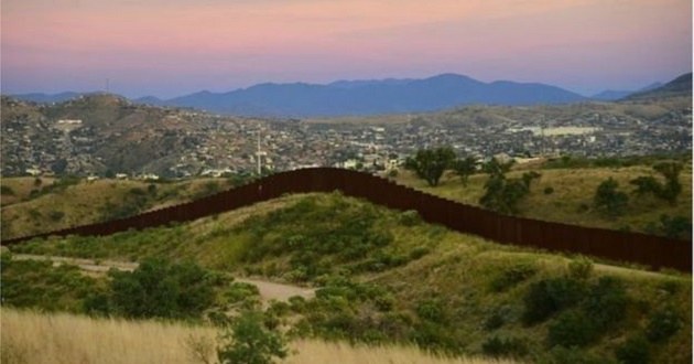 usa wall near mexico border