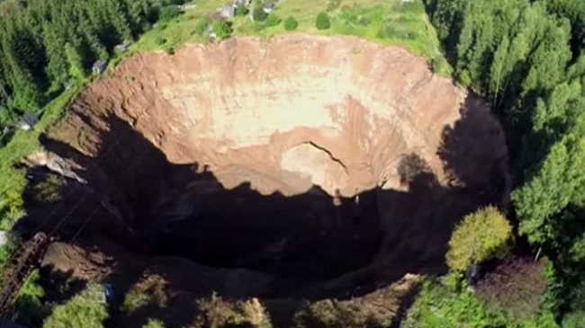 wonderful cave russia